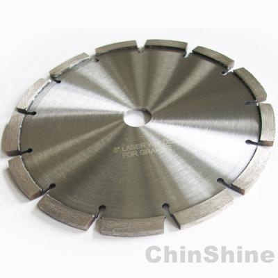 Tuck pointed diamond cutting disc